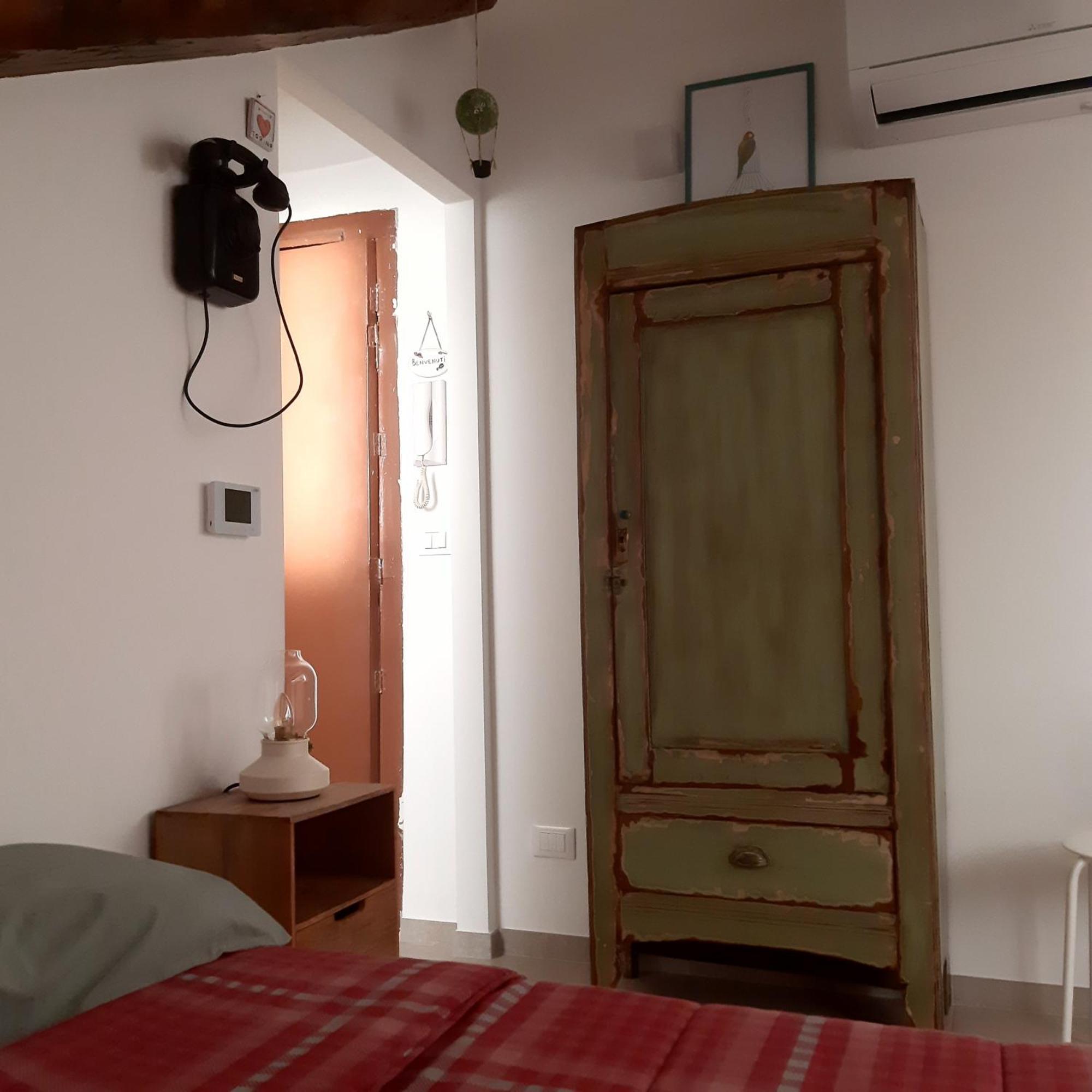 Ferienwohnung La Mansarda Delle Mongolfiere Turin Zimmer foto