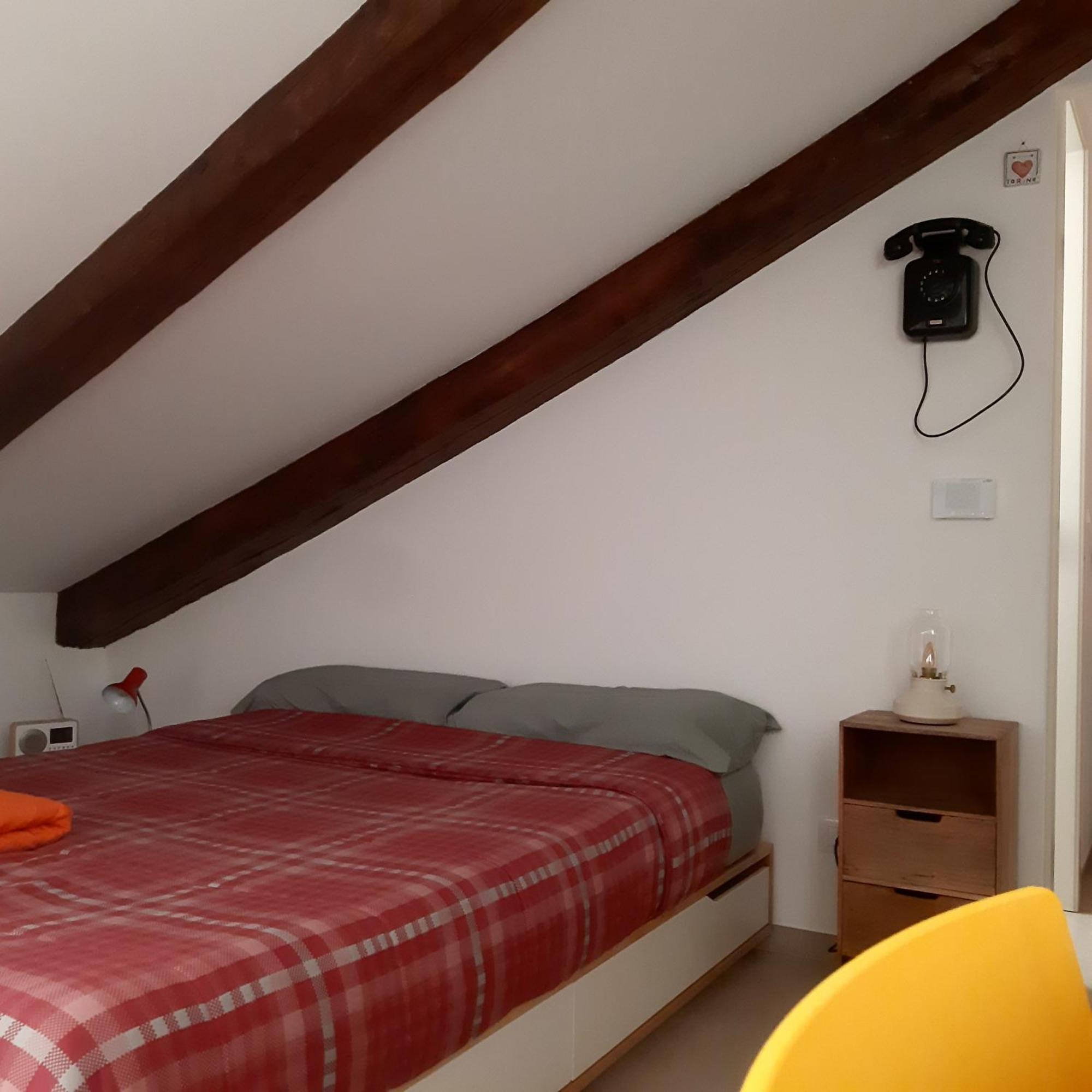 Ferienwohnung La Mansarda Delle Mongolfiere Turin Zimmer foto